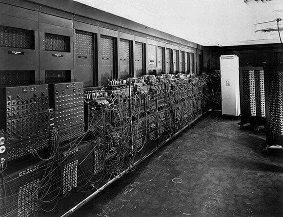 אניאק, המחשב הראשון שהשתמש בשפופרות ריק