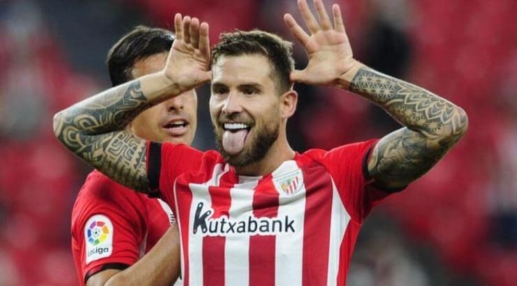 איניגו מרטינס חוגג (La Liga) איניגו מרטינס חוגג