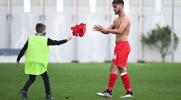 רועי דיין (נעם מורנו) רועי דיין