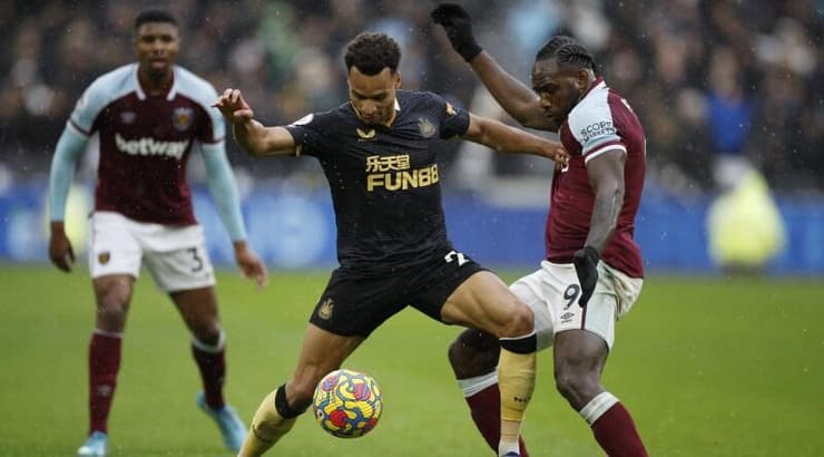 ג'ייקוב מרפי מול מייקל אנטוניייו (רויטרס) ג'ייקוב מרפי מול מייקל אנטוניייו