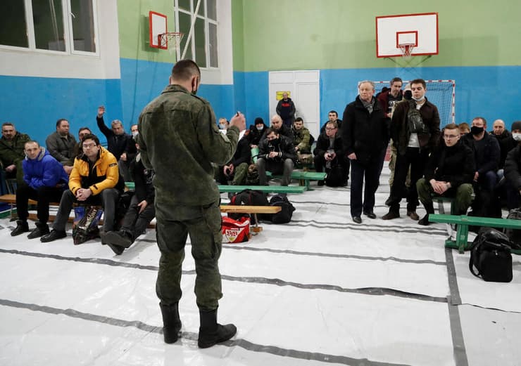 גיוס כללי תושבים ברפובליקה העממית של דונייצק מזרח אוקראינה בדלנים