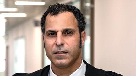 עו"ד שי רודה המייצג את האם. "הילדות מאובחנות על ידי מספר גורמים" עו"ד שי רודה