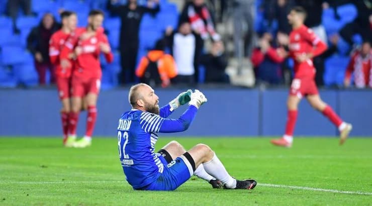 דני עמוס מאוכזב (חגי מיכאלי) דני עמוס מאוכזב