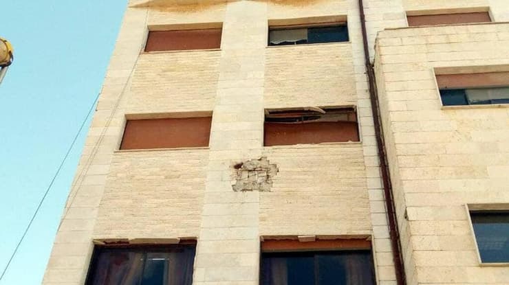 המבנה הממשלתי בקונייטרה בסוריה שנפגע כביכול מתקיפה