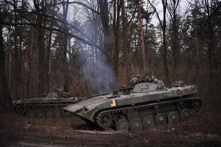 נגמשי BMP- 2 אוקראינים בפאתי קייב 