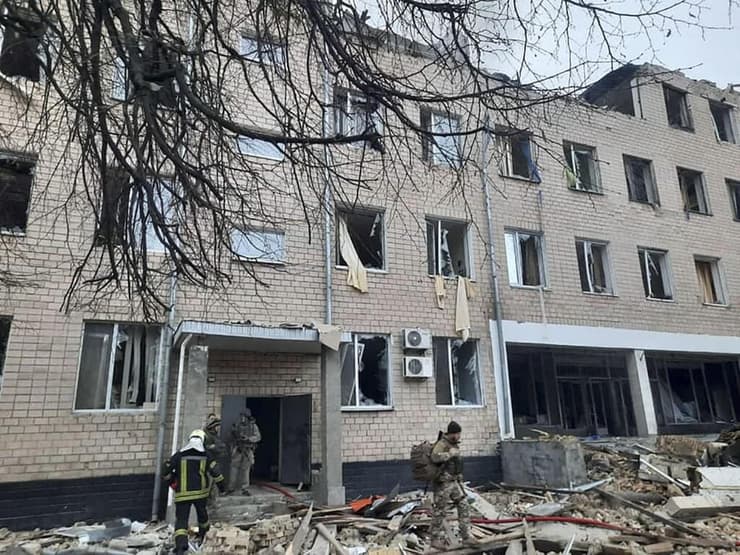 הרס לבניין של צבא אוקראינה בקייב