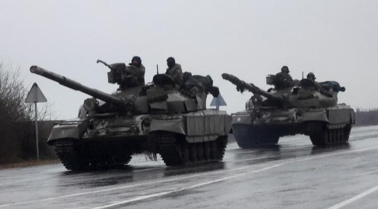 טנקים רוסיים במאריפול
