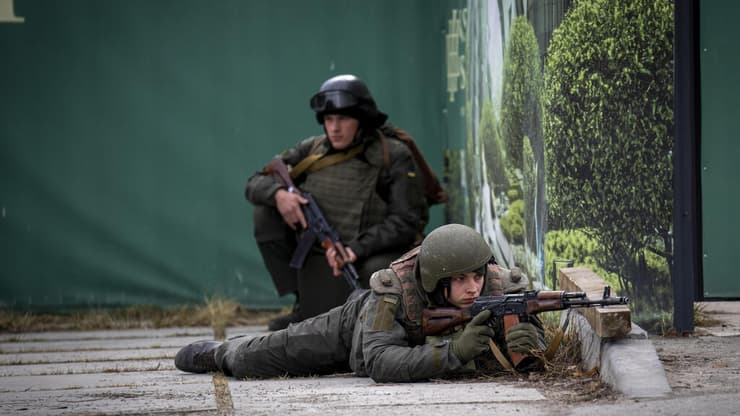 חיילים אוקראינים בקייב