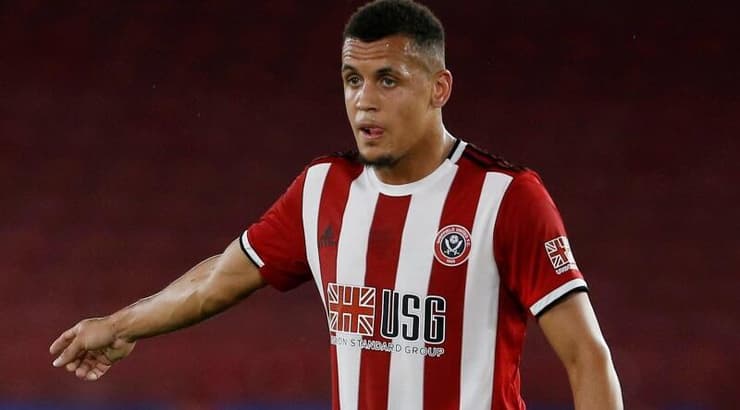 "כמו יתד לחור מרובע". מוריסון