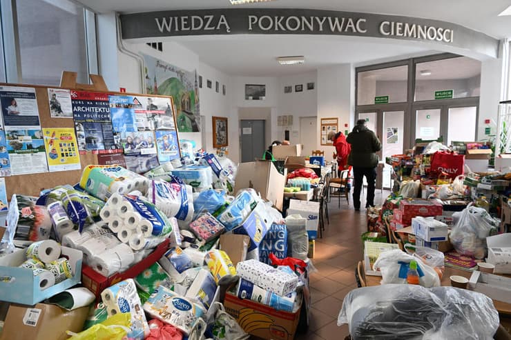 איסוף ציוד לסיוע הומניטרי לאוקראינה, בפולין