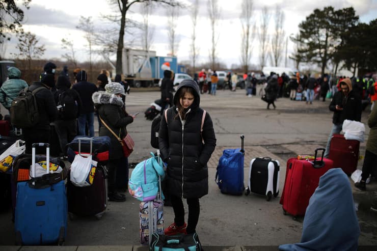 פליטים מאוקראינה בגבול רומניה