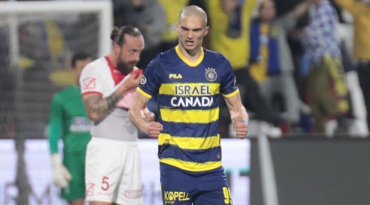 בסרביה מתרשמים. יובאנוביץ' (עמרי שטיין) בסרביה מתרשמים. יובאנוביץ'