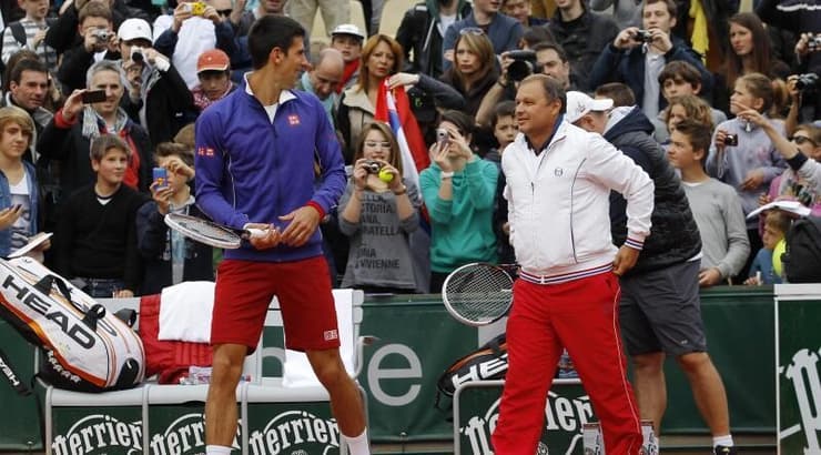 נובאק ג'וקוביץ' עם מריאן וג'דה (רויטרס) נובאק ג'וקוביץ' עם מריאן וג'דה