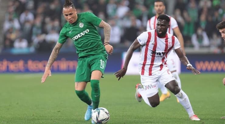 סאקו טורה מול צ'ירון שרי