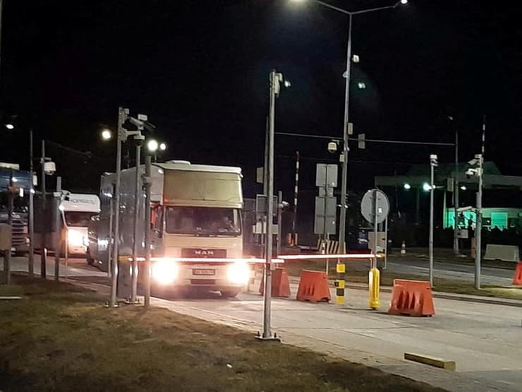 המשאית במעבר גבול עם פולין