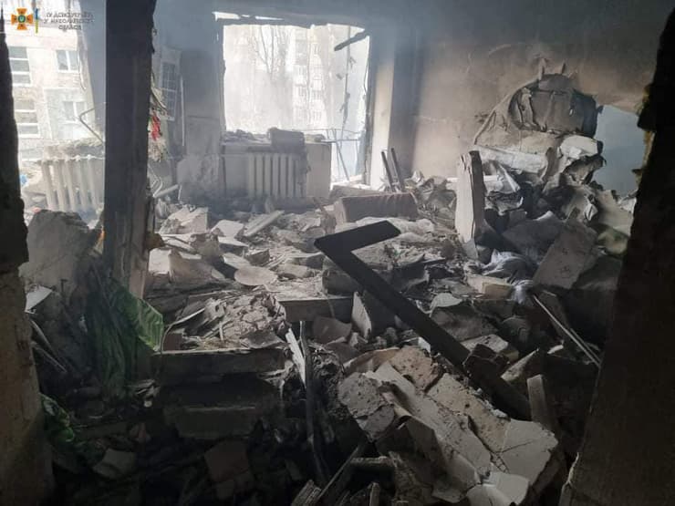 דירה בבבניין שנפגע מתקיפה של רוסיה במיקולאייב