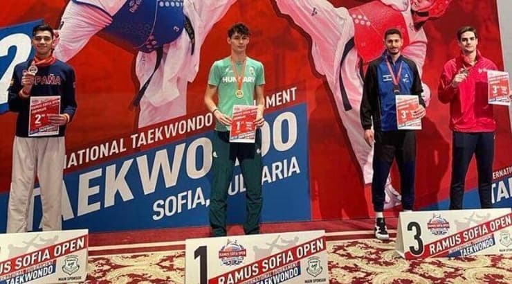 נמרוד קריביצקי על הפודיום