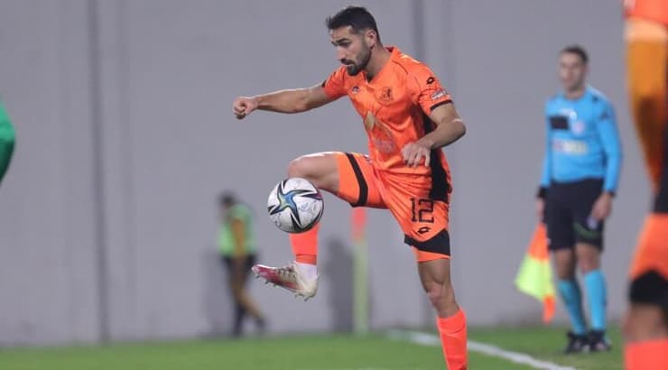 אמיר רוסתום (עמרי שטיין) אמיר רוסתום