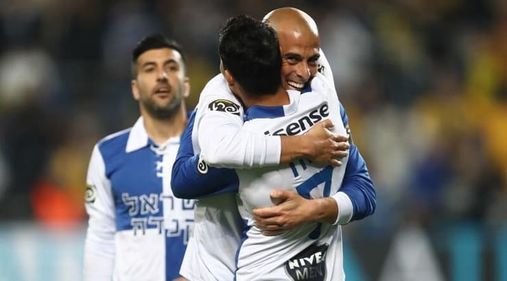 בן חיים חוגג עם חוזז (רדאד ג'בארה) בן חיים חוגג עם חוזז