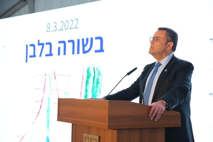 ראש העיר ירושלים, משה ליאון, מציג את התוכנית