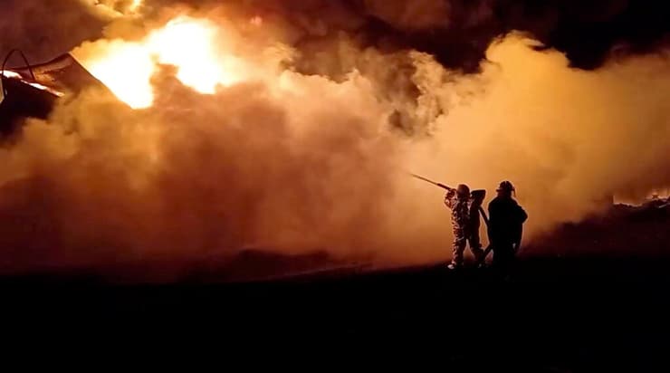שריפה שמכלי נפט באוקראינה
