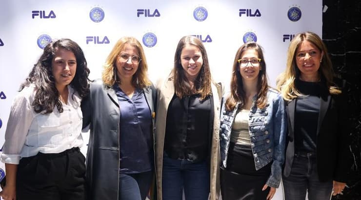 יונית, פנינה, יעל, שרון ומאיה