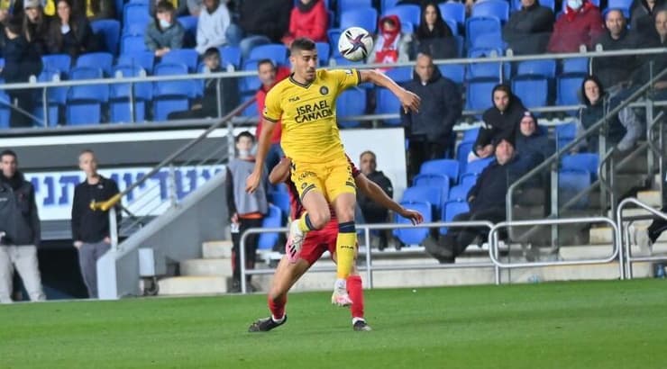 מתן בלטקסה עם הכדור