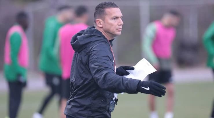 ברק בכר (עמרי שטיין) ברק בכר