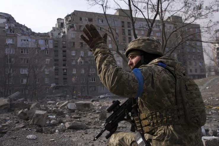 חייל בצבא אוקראינה במריופול