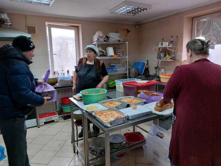 מטבח בית חב"ד קישינב, באמצע סבטלנה חריסטובה