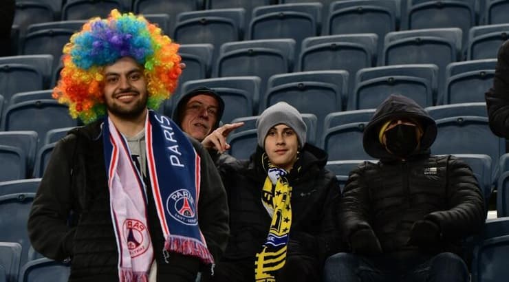 אוהדי בית"ר ירושלים באווירת חג הפורים