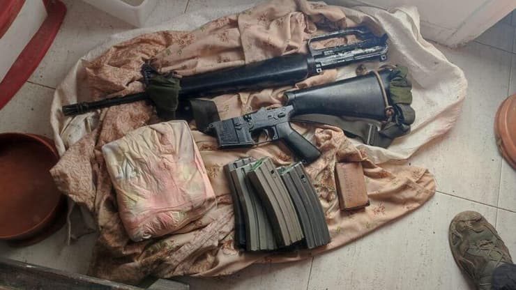 רובה m16 שהוסלק על ידי אישה בת 72 בכפר כנא