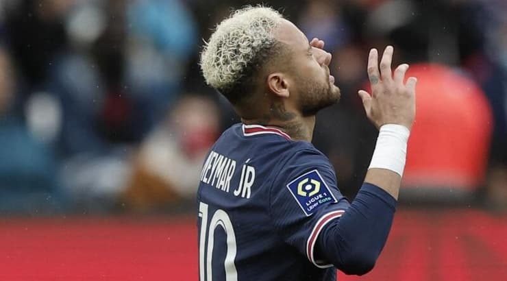 ניימאר חוגג (רויטרס) ניימאר חוגג