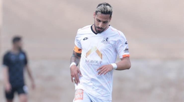 אלמוג בוזגלו (עמרי שטיין) אלמוג בוזגלו