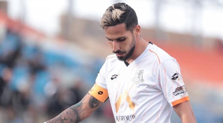 אלמוג בוזגלו (עמרי שטיין) אלמוג בוזגלו