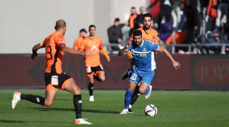 רועי זיקרי (רדאד ג'בארה) רועי זיקרי