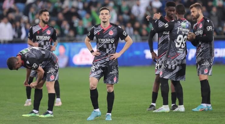 שחקני הפועל ת"א מאוכזבים