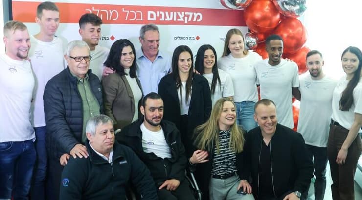 חידוש הסכם החסות (שחר גרוס) חידוש הסכם החסות