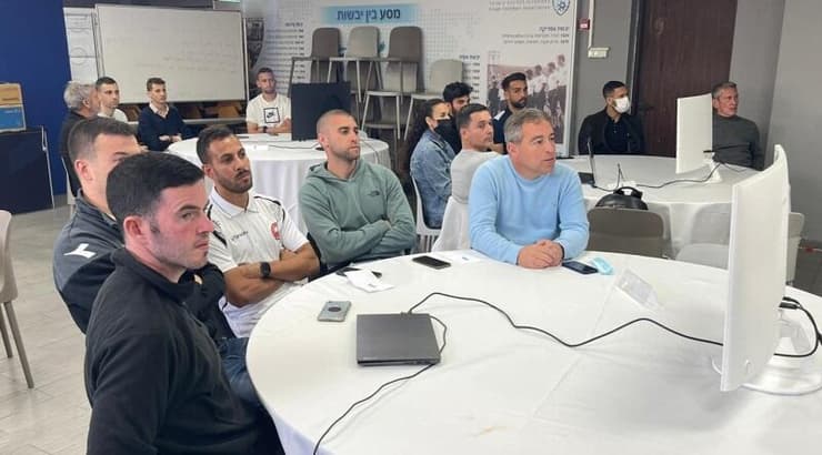 הקפטנים ומאמני הליגה הלאומית (ההתאחדות לכדורגל) הקפטנים ומאמני הליגה הלאומית