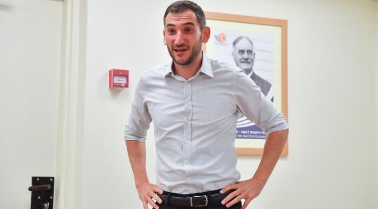 עו"ד רועי רוזן (חגי מיכאלי) עו"ד רועי רוזן