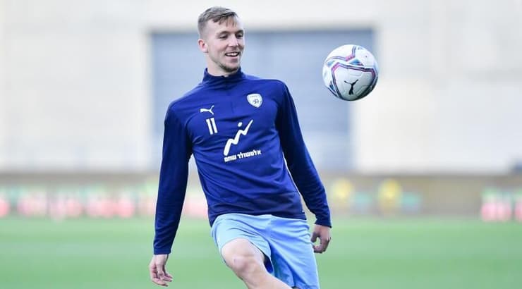 עדן קארצב (חגי מיכאלי) עדן קארצב