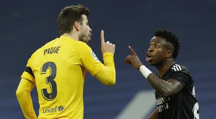 ויניסיוס מתעמת עם ג'רארד פיקה