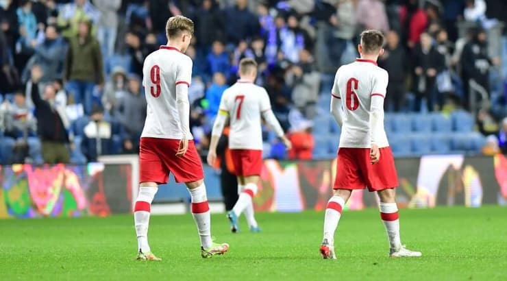 שחקני נבחרת פולין מאוכזבים