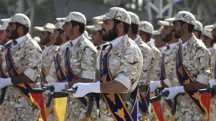 כוח קודס בתהלוכה צבאית באיראן