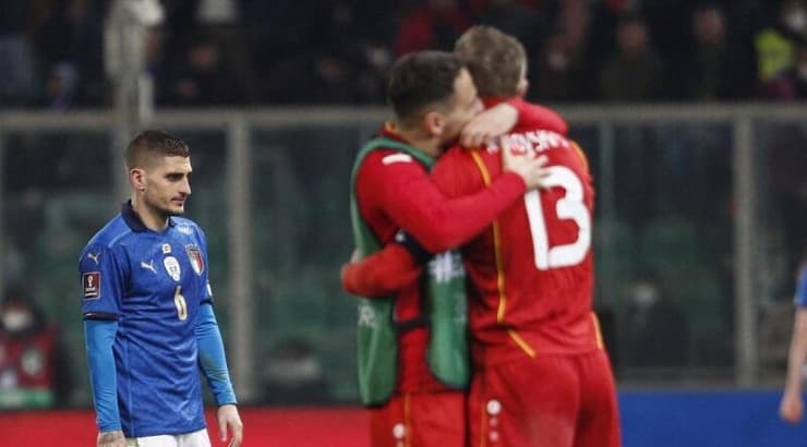 שחקני צפון מקדוניה חוגגים (רויטרס) שחקני צפון מקדוניה חוגגים