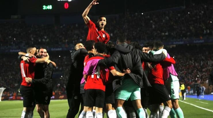 שחקני מצרים חוגגים (רויטרס) שחקני מצרים חוגגים