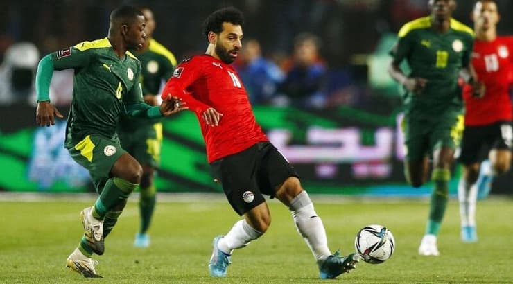 מוחמד סלאח עם הכדור (רויטרס) מוחמד סלאח עם הכדור