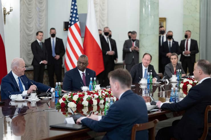 נשיא ארה"ב ג'ו ביידן פגישה עם נשיא פולין אנדז'יי דודה