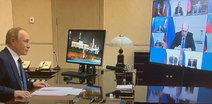  נשיא רוסיה ולדימיר פוטין שיחת ועידה בכירי המשטר מערכת הביטחון שר ההגנה סרגיי שויגו