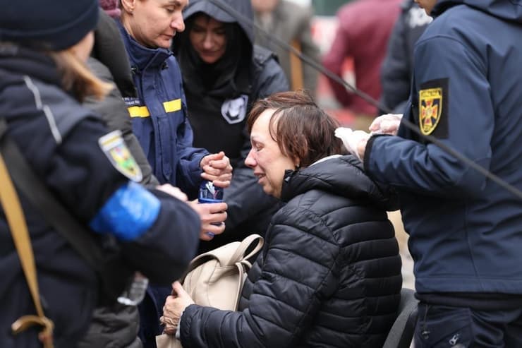 צילום: זיו קורן פינוי פצועים באירפין, תחת אש